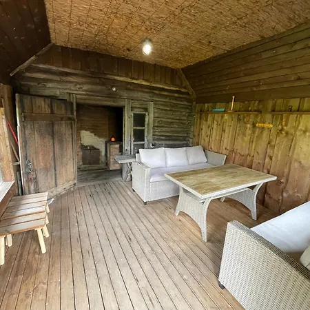 Salu Jahimaja Nyaraló