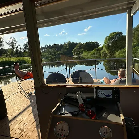 Puhkemaja Salu Jahimaja