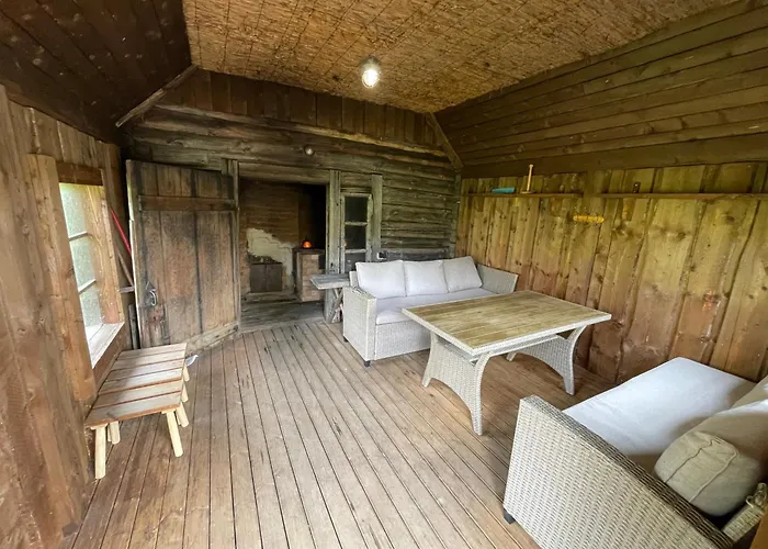 Salu Jahimaja Nyaraló